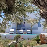 The Nine Graces- Celine, Elegant House With Pool, Garden & Rooftop Villa