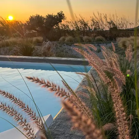 The Nine Graces- Céline, Elegant House With Pool, Garden&rooftop Villa Kastrákion