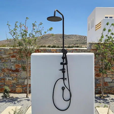 Villa The Nine Graces- Céline, Elegant House With Pool, Garden&rooftop *