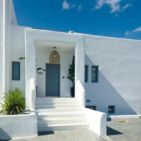 Villa The Nine Graces- Céline, Elegant House With Pool, Garden&rooftop