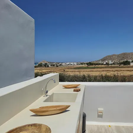 The Nine Graces- Céline, Elegant House With Pool, Garden&rooftop Villa *